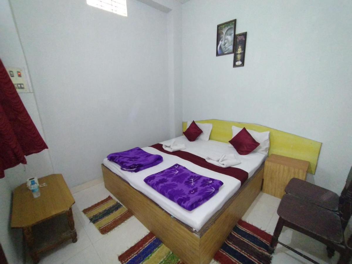 Hostel Mohit In Paying Guest House *